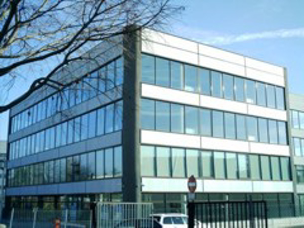 V�a Hipotecaria, Servicios financieros